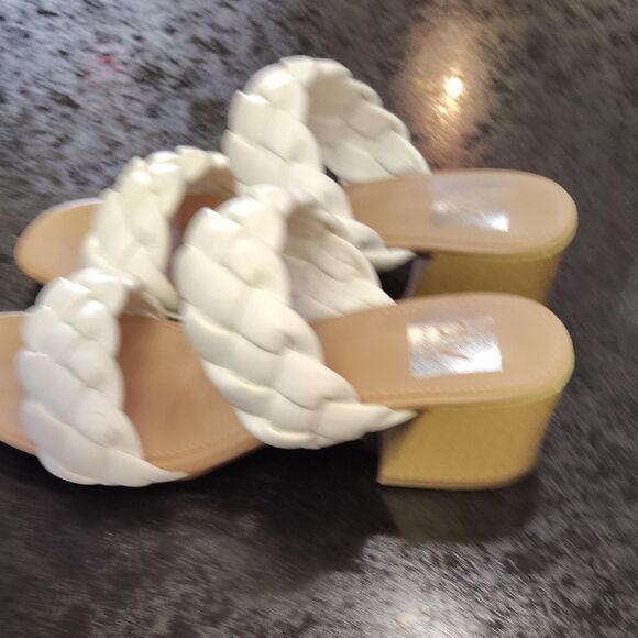 Dolce Vita White Puffy Slide Sandals - Picture 5 of 6